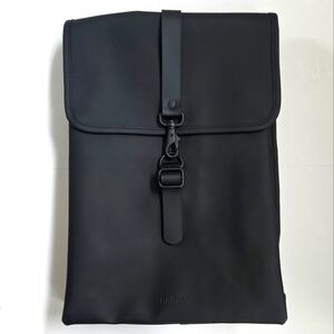 Rains Black Backpack Mini Waterproof NWOT 3.3 gal (H 16 x D 4 x W 11,6 inches)